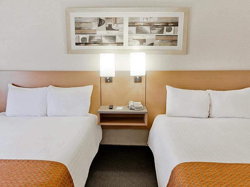 City Express By Marriott Celaya Parque Buitenkant foto