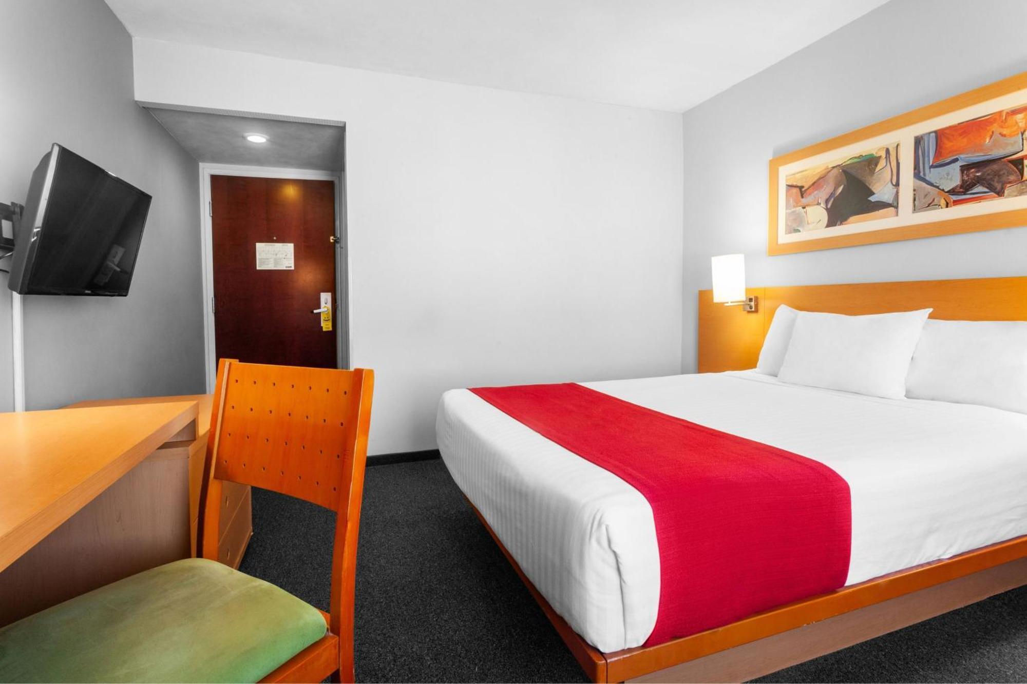 City Express By Marriott Celaya Parque Buitenkant foto